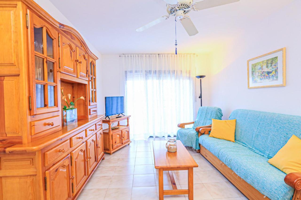 Regata Litoral Costa Dorada - Only Families Apartment Кембрилс Екстериор снимка