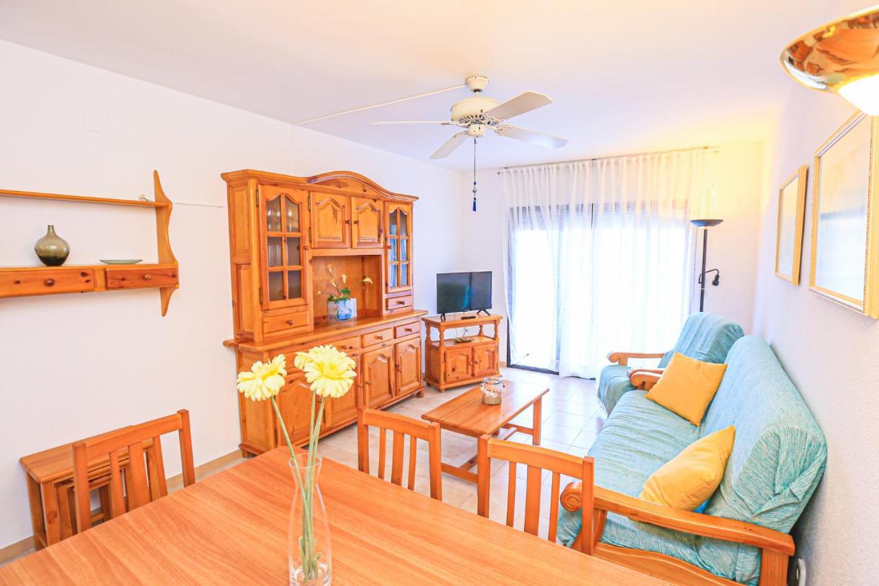 Regata Litoral Costa Dorada - Only Families Apartment Кембрилс Екстериор снимка