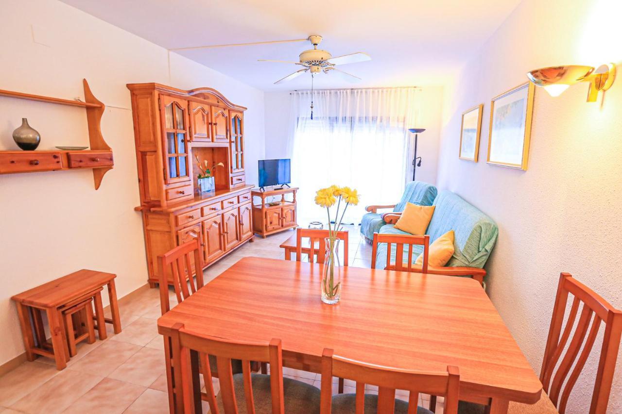 Regata Litoral Costa Dorada - Only Families Apartment Кембрилс Екстериор снимка