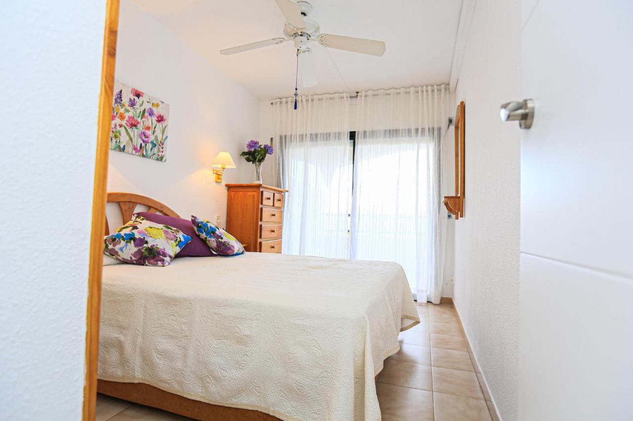 Regata Litoral Costa Dorada - Only Families Apartment Кембрилс Екстериор снимка