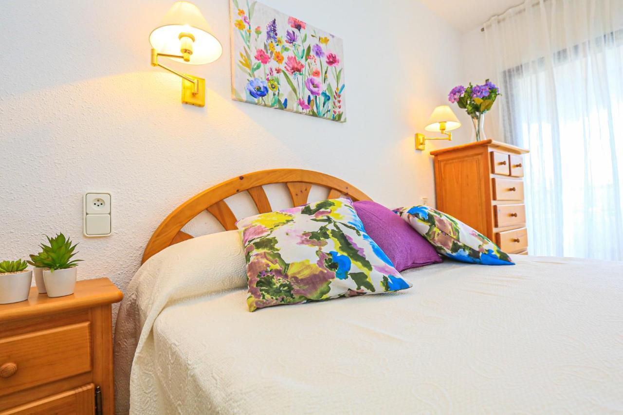 Regata Litoral Costa Dorada - Only Families Apartment Кембрилс Екстериор снимка