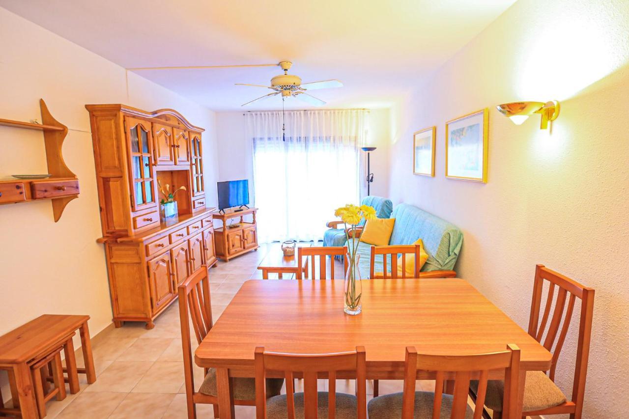 Regata Litoral Costa Dorada - Only Families Apartment Кембрилс Екстериор снимка