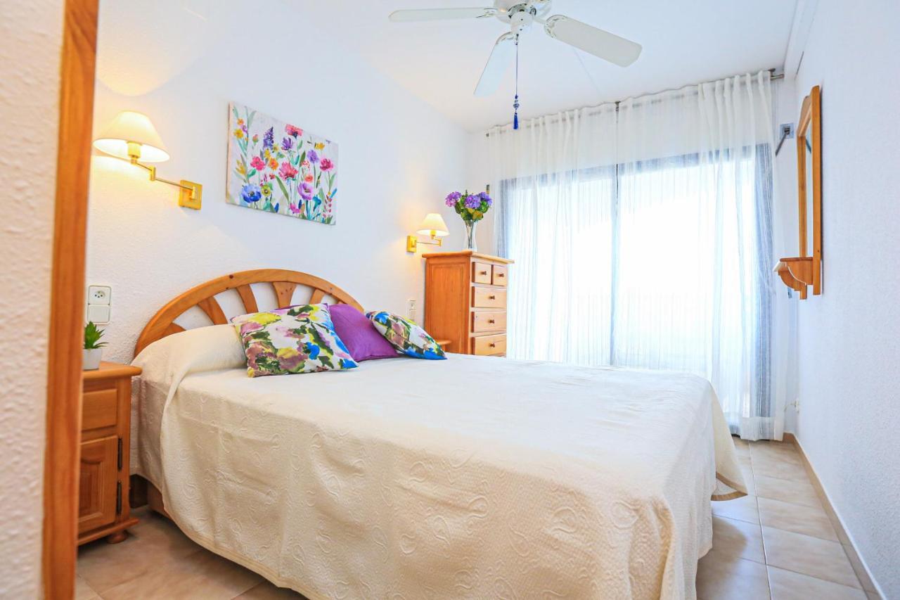 Regata Litoral Costa Dorada - Only Families Apartment Кембрилс Екстериор снимка